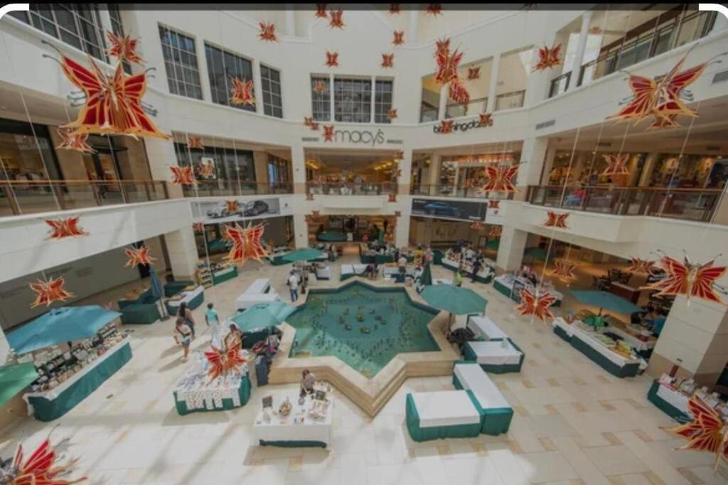 Ocean Views - Pool & Gym - Pet Friendly - Close To Beach Hallandale Beach Exterior photo
