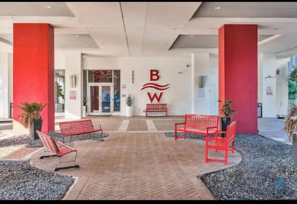 Ocean Views - Pool & Gym - Pet Friendly - Close To Beach Hallandale Beach Exterior photo