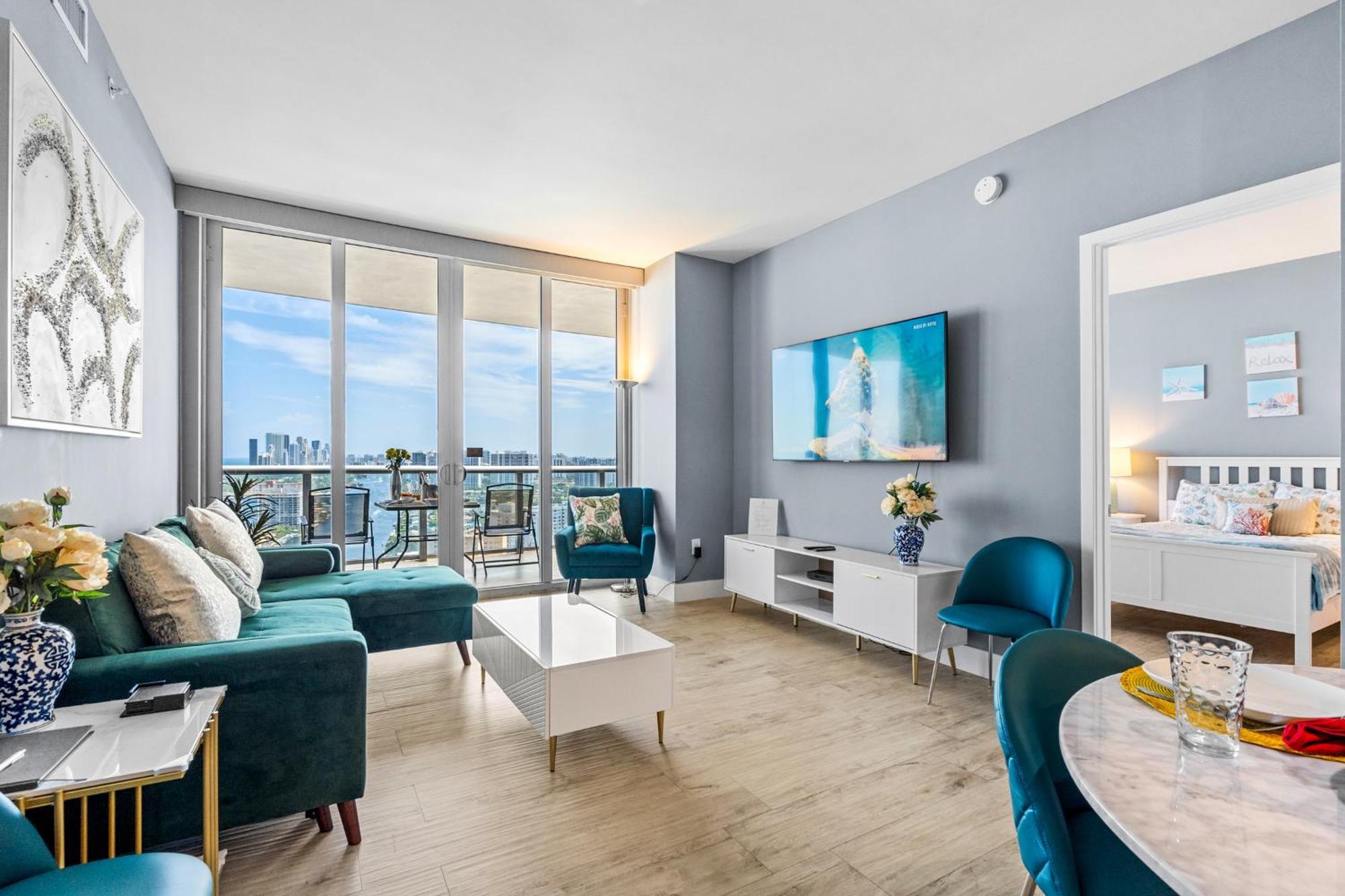 Ocean Views - Pool & Gym - Pet Friendly - Close To Beach Hallandale Beach Exterior photo